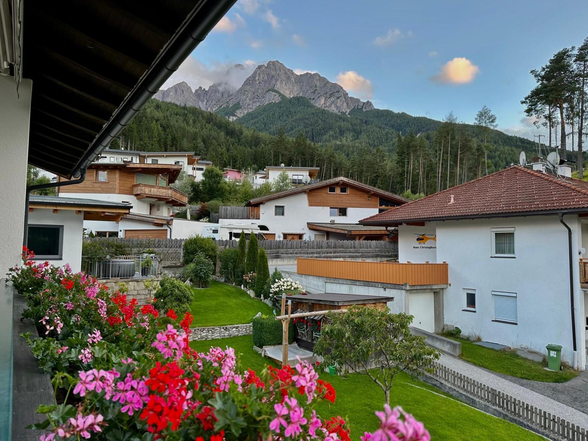 Haus Saxer Apartment Mieders Bagian luar foto